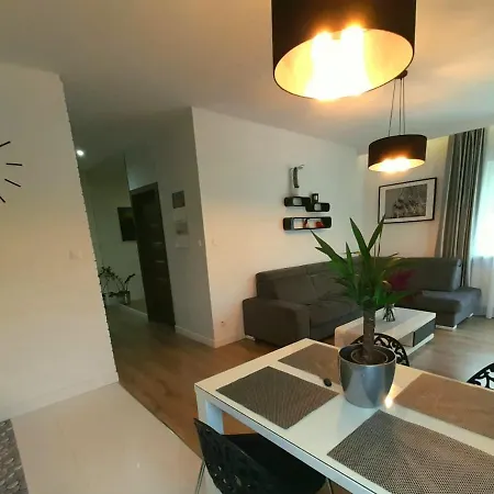 Apartament Pod Lipami Apartment *